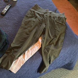 Hunter green sweats
